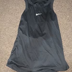 Nike tank